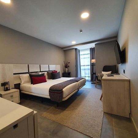 اوفيدو Apartahotel 5Dos5 المظهر الخارجي الصورة
