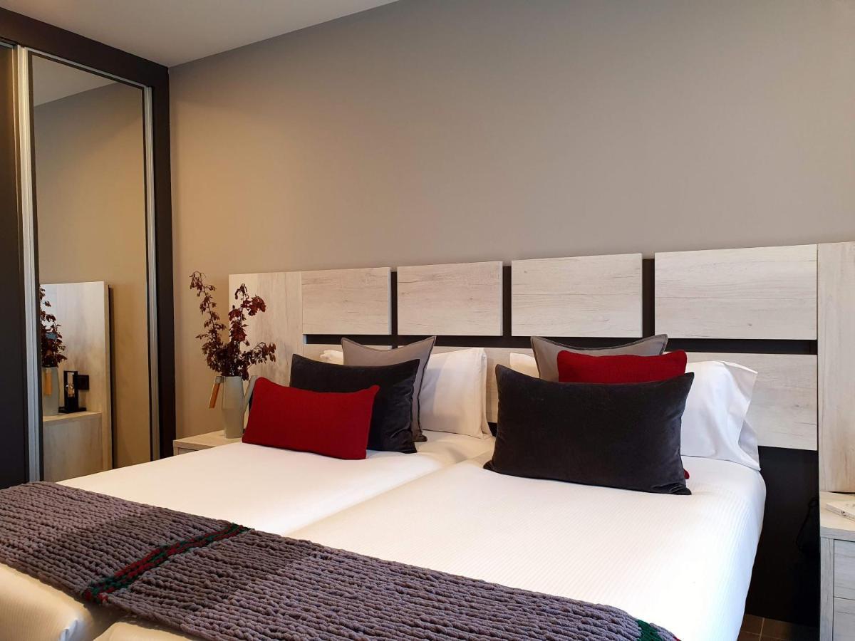 اوفيدو Apartahotel 5Dos5 المظهر الخارجي الصورة