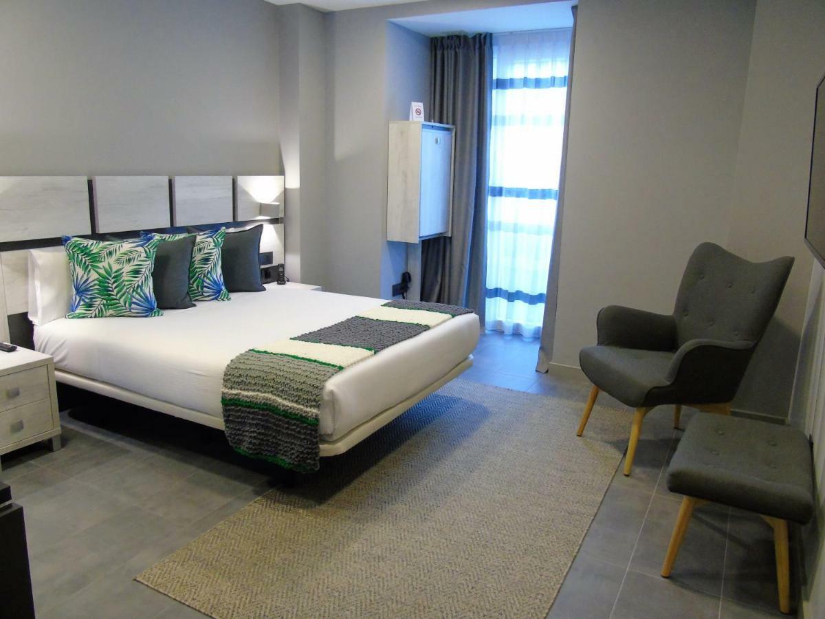 اوفيدو Apartahotel 5Dos5 المظهر الخارجي الصورة