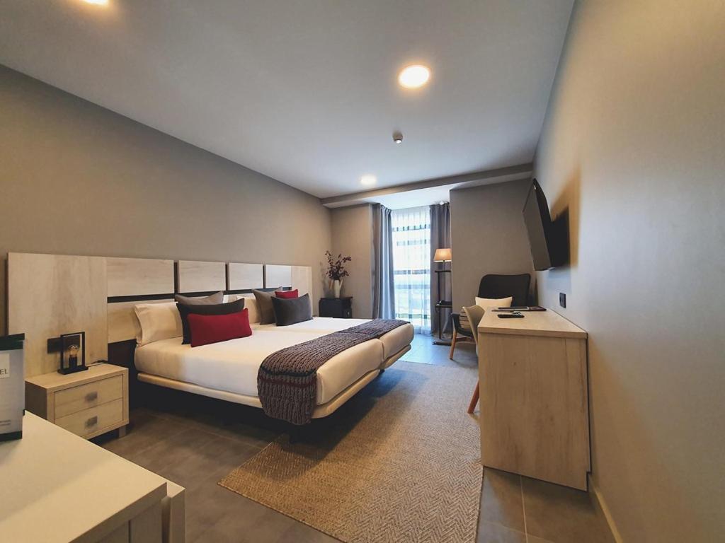 اوفيدو Apartahotel 5Dos5 المظهر الخارجي الصورة